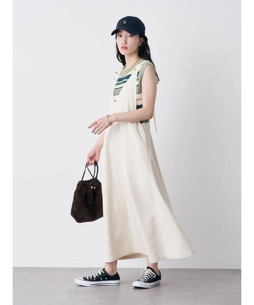 earth music&ecology（アースミュージックアンドエコロジー）の「デニムジャンスカ（ジャンパースカート・レディース・ホワイト/インディゴブルー・FREE）」の19枚目の写真