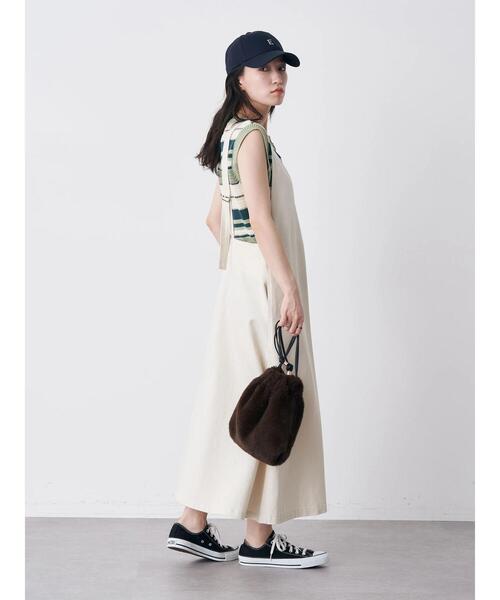 earth music&ecology（アースミュージックアンドエコロジー）の「デニムジャンスカ（ジャンパースカート・レディース・ホワイト/インディゴブルー・FREE）」の15枚目の写真