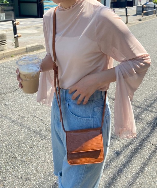 one after another NICE CLAUP（ワンアフターアナザーナイスクラップ）の「【2022AWアイテム】マイクロクロコミニバッグ（ショルダーバッグ・レディース・キャメル/ダークブラウン/レッド・FREE）」の5枚目の写真