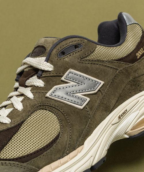 EDIFICE(エディフィス)の「【New Balance / ニューバランス】M2002RHN(スニーカー・メンズ・カーキ・26cm/26.5cm/27cm/27.5cm/28cm/29cm)」の13枚目の写真