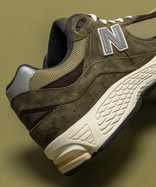 EDIFICE(エディフィス)の「【New Balance / ニューバランス】M2002RHN(スニーカー・メンズ・カーキ・26cm/26.5cm/27cm/27.5cm/28cm/29cm)」の21枚目の写真
