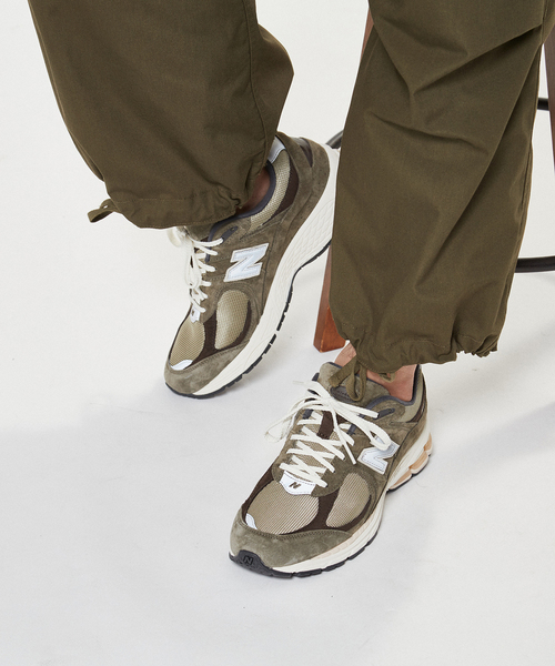 EDIFICE(エディフィス)の「【New Balance / ニューバランス】M2002RHN(スニーカー・メンズ・カーキ・26cm/26.5cm/27cm/27.5cm/28cm/29cm)」の14枚目の写真