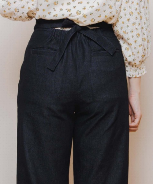 flower（フラワー）の「バックリボンデニム（デニムパンツ・レディース・ネイビー/ブラック・FREE）」の2枚目の写真