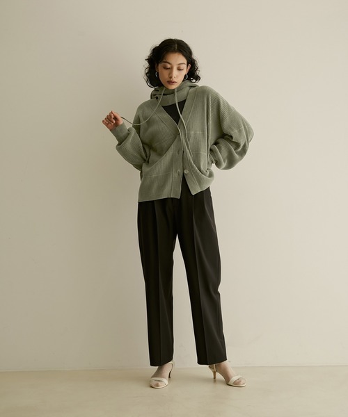 SALON adam et rope'（サロン アダム エ ロペ）の「Vネックリブカーディガン-CreamyCotton /クリーミーコットン-（カーディガン/ボレロ・レディース・ダークグリーン/ブラウン/モスグリーン/ブラック系その他/ホワイト系その他2/ピンク系その他2・FREE）」の13枚目の写真