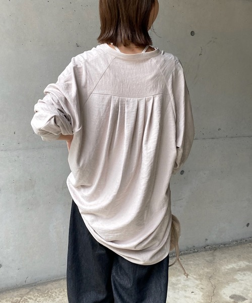 DouDou(ドゥドゥ)の「細コール袖リブオーバーシャツ(シャツ/ブラウス・レディース・ブラック/パープル/グレイッシュベージュ・FREE)」の18枚目の写真