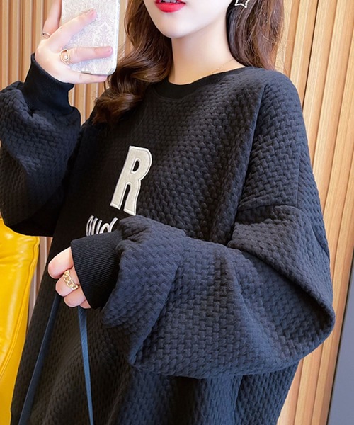 PRIVATE  BEACH（プライベートビーチ）の「ロゴ刺繍オーバーサイズトレーナー（スウェット・レディース・ブラック/ホワイト・LL/L/M）」の2枚目の写真