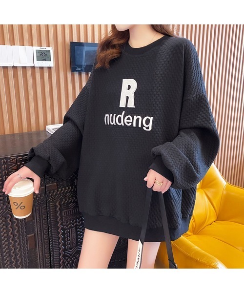 PRIVATE  BEACH（プライベートビーチ）の「ロゴ刺繍オーバーサイズトレーナー（スウェット・レディース・ブラック/ホワイト・LL/L/M）」の13枚目の写真