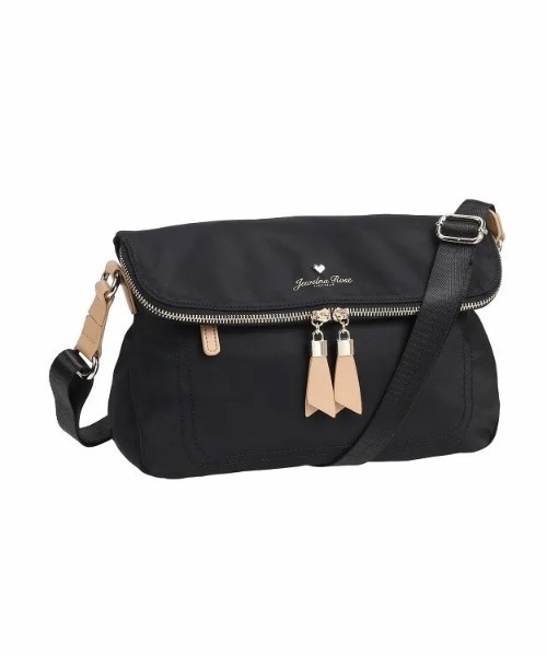 Jewelna Rose(ジュエルナローズ)の「フラッフィー ショルダーバッグ(ショルダーバッグ・レディース・ブラック/ネイビー/ベージュ・FREE)」の1枚目の写真