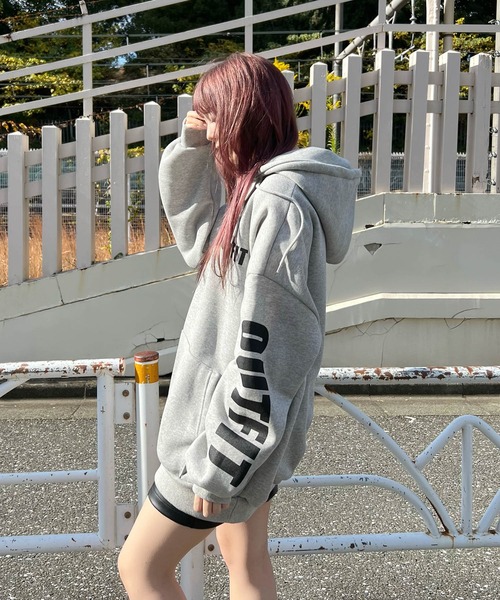 Figments（フィグメンツ）の「【裏起毛】OUTFITハーフジップパーカー（パーカー・レディース・ブラック/グレー・FREE）」の6枚目の写真