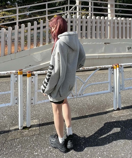 Figments（フィグメンツ）の「【裏起毛】OUTFITハーフジップパーカー（パーカー・レディース・ブラック/グレー・FREE）」の8枚目の写真