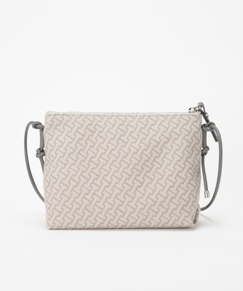 ⭐️美品⭐️ IACUCCI ショルダーバッグ ベージュ モノグランマ ジャガード IACUCCI（イアクッチ）の「モノグランマ SD JACQUARD/RUGA