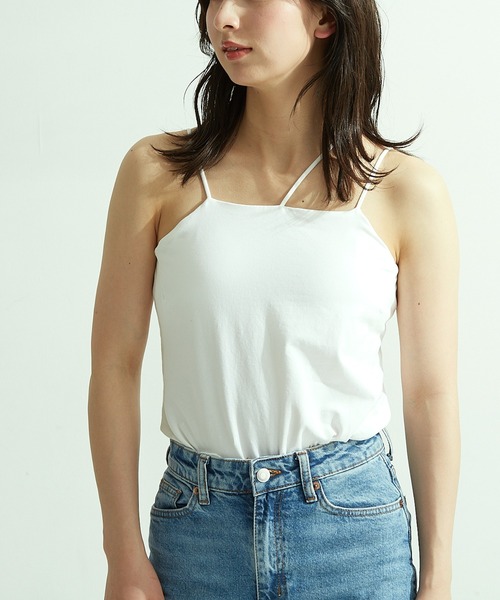 Shelly island（シェリーアイランド）の「アシメストラップカップ付きキャミ（キャミソール・レディース・ブラック/ホワイト・FREE）」の3枚目の写真