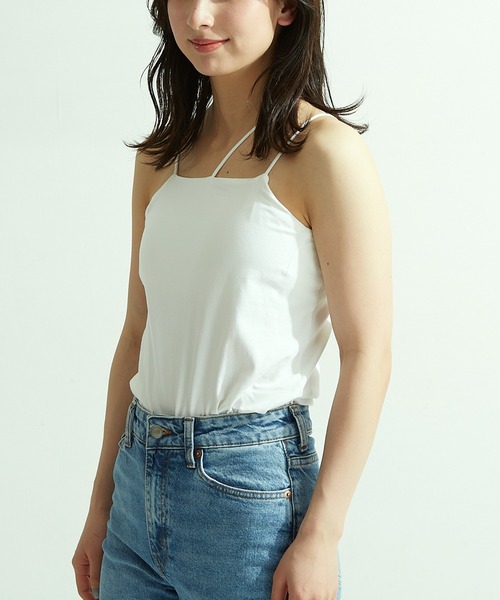 Shelly island（シェリーアイランド）の「アシメストラップカップ付きキャミ（キャミソール・レディース・ブラック/ホワイト・FREE）」の4枚目の写真