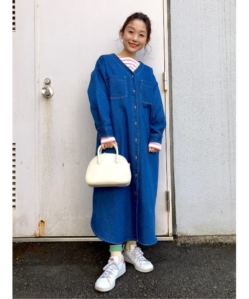 BACK NUMBER(バックナンバー)の「【BACK NUMBER】抜き衿デニムワンピース(シャツワンピース・レディース・ダークインディゴブルー/ライトインディゴブルー・M/L)」の18枚目の写真