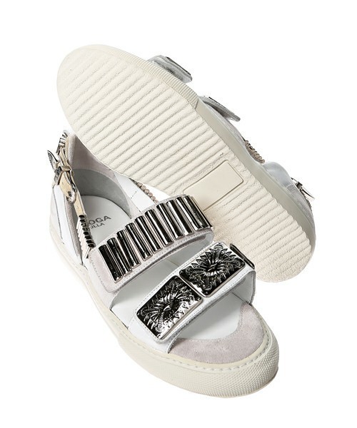 TOGA PULLA（トーガ　プルラ）の「TOGA PULLA メタルスニーカーサンダル（サンダル・レディース・ホワイト/ブラック・35/38/36/37/39）」の4枚目の写真