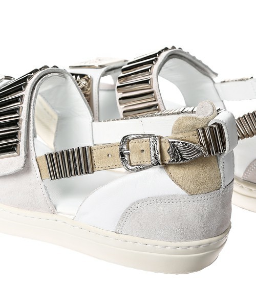 TOGA PULLA（トーガ　プルラ）の「TOGA PULLA メタルスニーカーサンダル（サンダル・レディース・ホワイト/ブラック・35/38/36/37/39）」の6枚目の写真