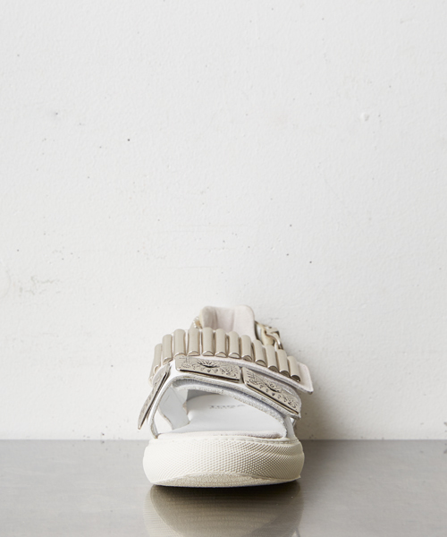 TOGA PULLA（トーガ　プルラ）の「TOGA PULLA メタルスニーカーサンダル（サンダル・レディース・ホワイト/ブラック・35/38/36/37/39）」の11枚目の写真