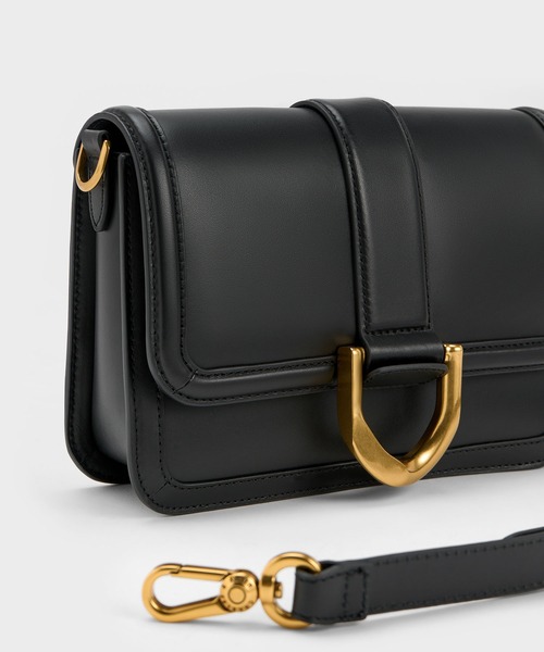 CHARLES & KEITH（チャールズ & キース）の「Gabine ガビーヌ レザー