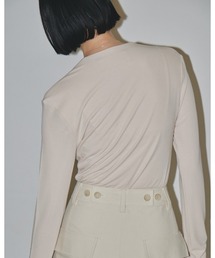 TODAYFUL（トゥデイフル）の「Vネックスリットボディスーツ
