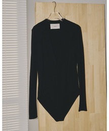 TODAYFUL ブラック Vネック 長袖 ボディスーツ TODAYFUL（トゥデイフル）の「Vネックスリットボディスーツ