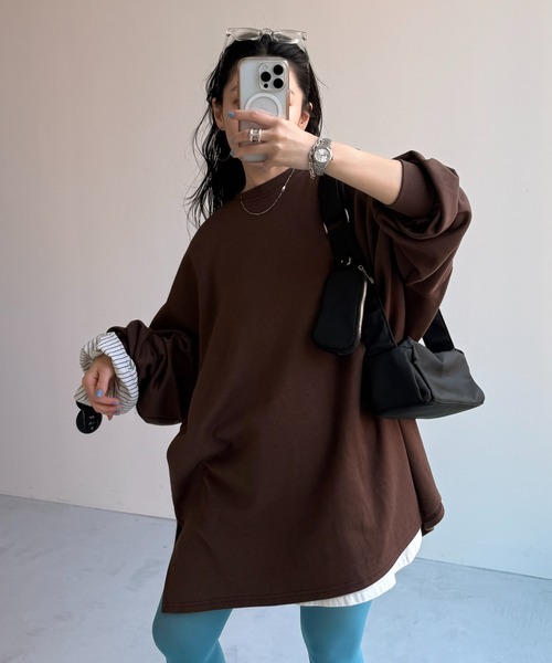 wee9s（ウィークス）の「super loose light sweatee / スーパールーズライトスウェッティー（Tシャツ/カットソー・レディース・アイボリー/ブラック/ピンク/ベビーピンク/グレー/チェリーピンク/オレンジ/レッド/パープル/ネイビー/ライトイエロー/ブルー/グリーン/スカイブルー/ライラック/ブラック系2/ターコイズブルー/ブラウン・FREE/SHORT/MEDIUM）」の5枚目の写真