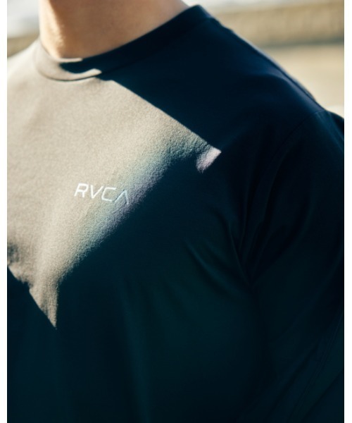 RVCA（ルーカ）の「RVCA メンズ 【SURF TEE】 ARCH RVCA SURF SS ラッシュガード【2023年春夏モデル】/ルーカ半袖ラッシュガード（水着)（ラッシュガード・メンズ・ブラック/ブラック系その他/ホワイト・SMALL/MEDIUM/LARGE/X-LARGE）」の17枚目の写真