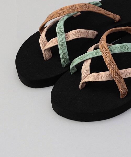 FREAK'S STORE(フリークスストア)の「【限定商品】Teva/テバ W OLOWAHU/オロワフ(サンダル・レディース・ブラック/ブラウン/パープル・6/8/7)」の7枚目の写真