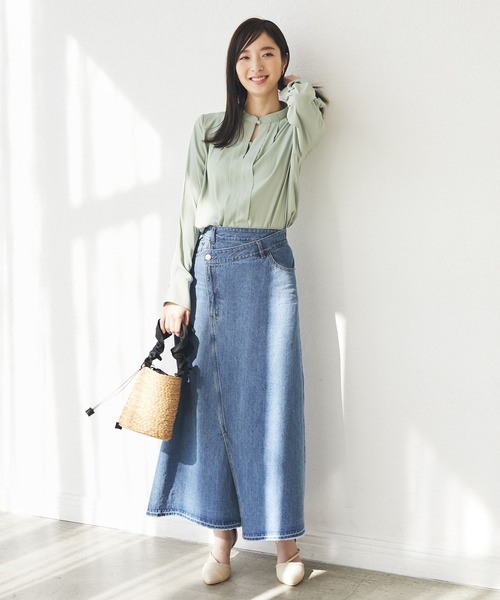 Andemiu（アンデミュウ）の「ラフィアフリルバケツBAG 187511（かごバッグ・レディース・グレイッシュベージュ/ピンク/ブラック・FREE）」の4枚目の写真