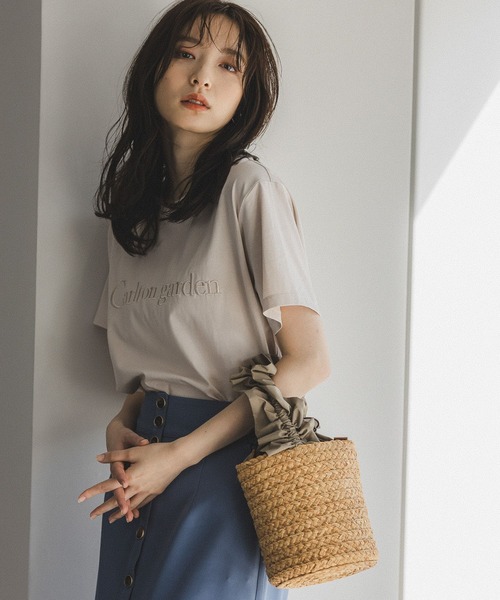 Andemiu（アンデミュウ）の「ラフィアフリルバケツBAG 187511（かごバッグ・レディース・グレイッシュベージュ/ピンク/ブラック・FREE）」の7枚目の写真