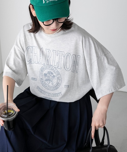 BONLECILL（ボンルシール）の「配色ステッチ 半袖オーバーカレッジTシャツ（Tシャツ/カットソー・レディース・チャコールグレー/オフホワイト/イエロー/ネイビー/オートミール・FREE）」の3枚目の写真