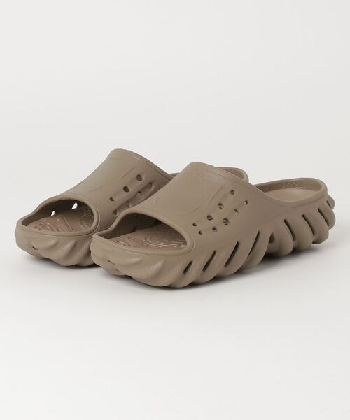 crocs（クロックス）の「crocs ECHO SLIDE クロックス エコー スライド（サンダル・メンズ・ブラック/ライトグレー/ライトブルー/ネイビー/ブラウン・27cm/28cm/25cm/26cm/21cm/24cm/23㎝/22cm）」の4枚目の写真