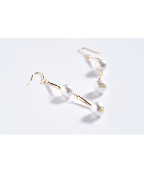 tone(トーン)の「【Astyle】2連コットンパールステンレスピアス(MA)(ピアス(両耳用)・レディース・ゴールド・FREE)」の2枚目の写真