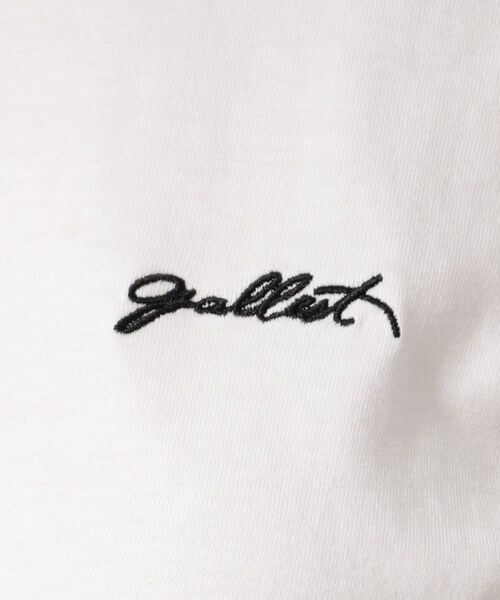GALLEST(ギャレスト)の「ワンポイントロゴ胸刺繍Tシャツ(Tシャツ/カットソー・レディース・ホワイト/チャコールグレー/ブラック・38)」の5枚目の写真
