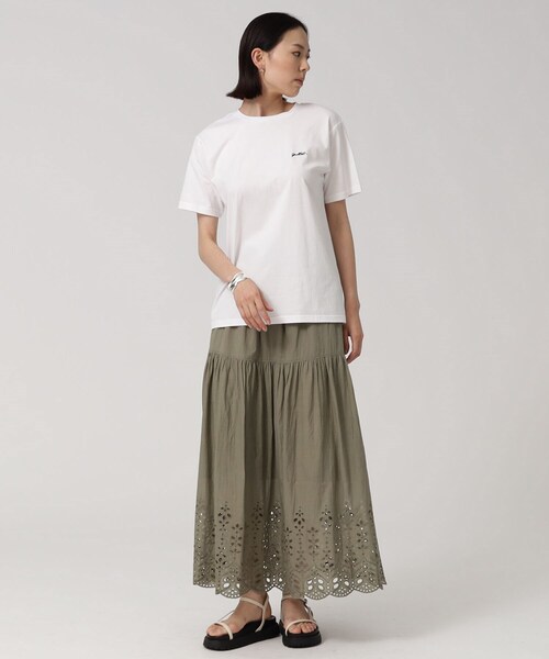 GALLEST(ギャレスト)の「ワンポイントロゴ胸刺繍Tシャツ(Tシャツ/カットソー・レディース・ホワイト/チャコールグレー/ブラック・38)」の14枚目の写真