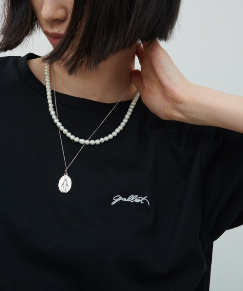 GALLEST(ギャレスト)の「ワンポイントロゴ胸刺繍Tシャツ(Tシャツ/カットソー・レディース・ホワイト/チャコールグレー/ブラック・38)」の19枚目の写真