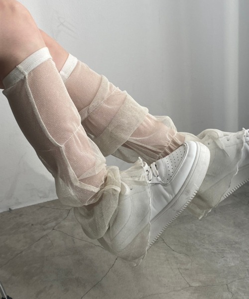 WEGO（ウィゴー）の「WEGO/シアーラメレッグカバー（レッグウォーマー・レディース・オフホワイト/ブラック/シルバー・FREE）」の2枚目の写真