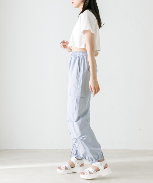 OLIVE des OLIVE（オリーブデオリーブ）の「NEW裾スリットリボンカーゴパンツ　1031020120（カーゴパンツ・レディース・ピンク/オフホワイト/ブラック/サックスブルー・FREE）」の21枚目の写真