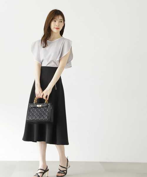 PROPORTION BODY DRESSING(プロポーションボディドレッシング)の「バイカラーラッフルスリーブブラウス / 1213210501(シャツ/ブラウス・レディース・グレー/ブラック/ホワイト系その他・SMALL/MEDIUM)」の6枚目の写真