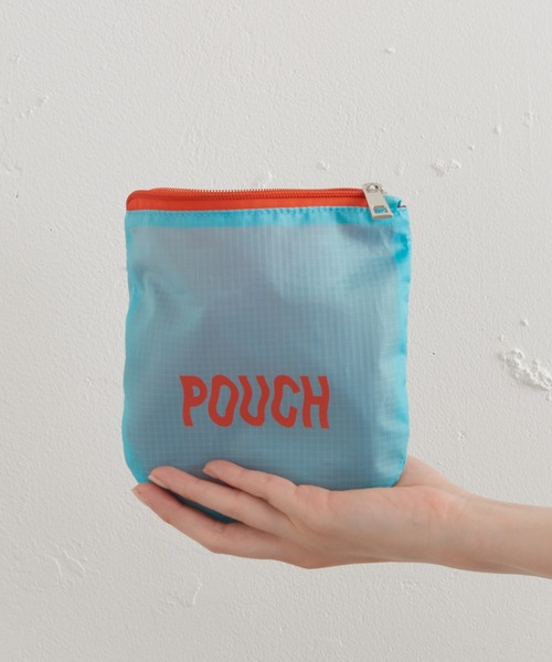 BIRTHDAY BAR（バースデイバー）の「フラットラウンドポーチ（ポーチ・レディース・グレー/ピンク/ブルー・フリー）」の2枚目の写真