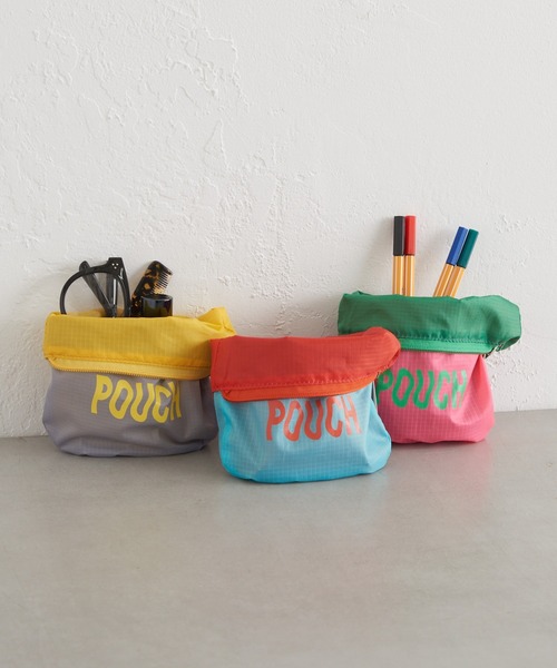 BIRTHDAY BAR（バースデイバー）の「フラットラウンドポーチ（ポーチ・レディース・グレー/ピンク/ブルー・フリー）」の4枚目の写真