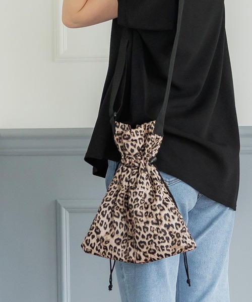 coca(coca)(コカ)の「キルティングレオパードショルダーバッグ(ショルダーバッグ・レディース・レオパード・ONE SIZE)」の3枚目の写真