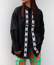 <moyan ecri>2WAY刺繍モチーフ シャツ ブラウスlucky charm motif multiway shirt