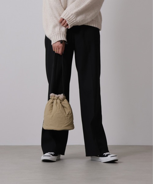 emesuelee(エメスーリー)の「撥水キルト×ファー リバーシブル巾着バッグ(ショルダーバッグ・レディース・カーキ/ベージュ/ブラック・フリー)」の20枚目の写真
