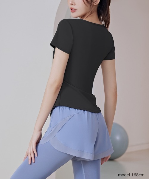 SAISON DE PAPILLON(セゾンドパピヨン)の「スキッパーネックシャツ ドライシャツ 半袖 フィットネス スポーツウェア(Tシャツ/カットソー・レディース・パープル/グレー/ブルー/ブラック/グリーン・M/L/XL)」の9枚目の写真