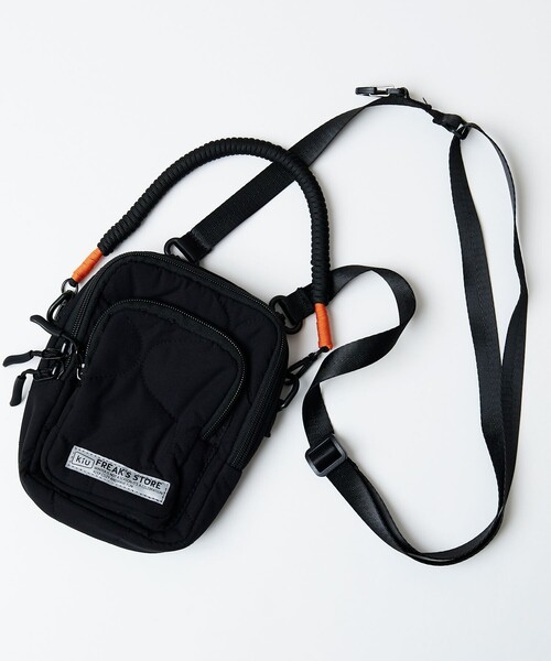 KiU（キウ）の「KiU×FREAK'S STORE/キウ×フリークスストア 別注PADDED POCHETTE/パデットポシェット（ショルダーバッグ・レディース・オフホワイト/ブラック・ONE SIZE）」の12枚目の写真