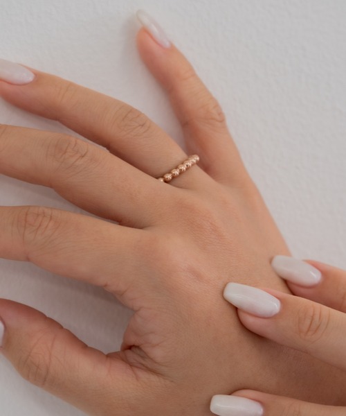 ebine（エビネ）の「金属アレルギー対応/Eternity Beads Ring / サージカルステンレス/リング（リング・レディース・シルバー/ゴールド/ピンクゴールド・16号/13号/11号/9号）」の3枚目の写真