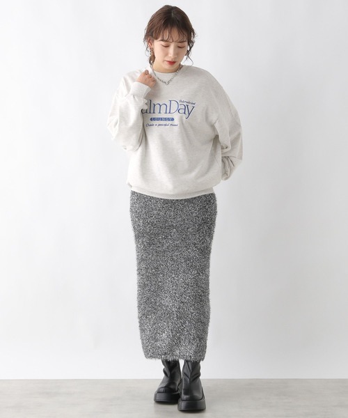 LEPSIM(レプシィム)の「アソート刺繍プルオーバー 988393(スウェット・レディース・ライトグレー/オフホワイト/ネイビー・FREE)」の15枚目の写真