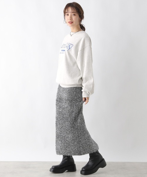 LEPSIM(レプシィム)の「アソート刺繍プルオーバー 988393(スウェット・レディース・ライトグレー/オフホワイト/ネイビー・FREE)」の16枚目の写真