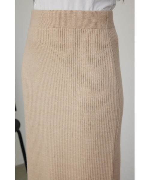 AZUL by moussy（アズールバイマウジー）の「リブニットタイトスカート（スカート・レディース・グレー/ライトベージュ/ブラック・SMALL/MEDIUM）」の20枚目の写真