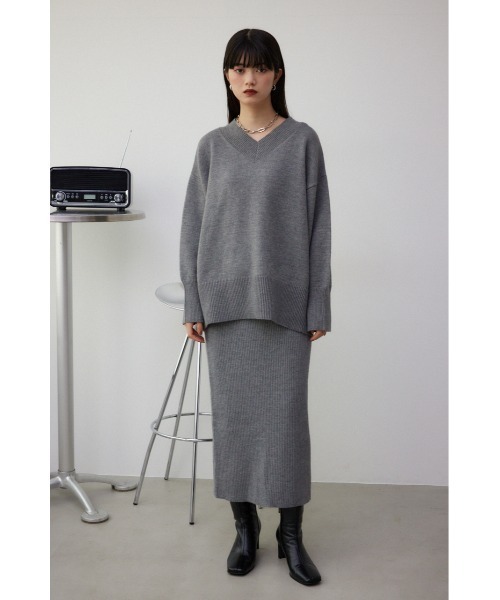 AZUL by moussy（アズールバイマウジー）の「リブニットタイトスカート（スカート・レディース・グレー/ライトベージュ/ブラック・SMALL/MEDIUM）」の5枚目の写真